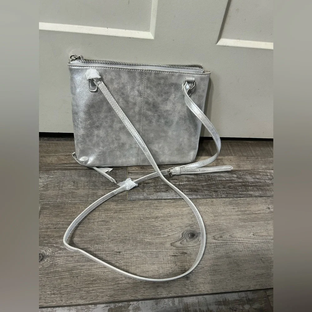 Steven by Steve Madden Crossbody Metallic sliver purse